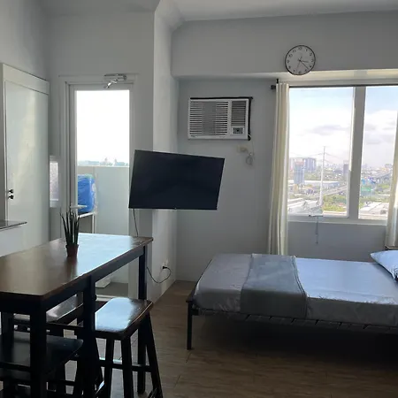 Studio Getaway In Alabang At Anuva Residences